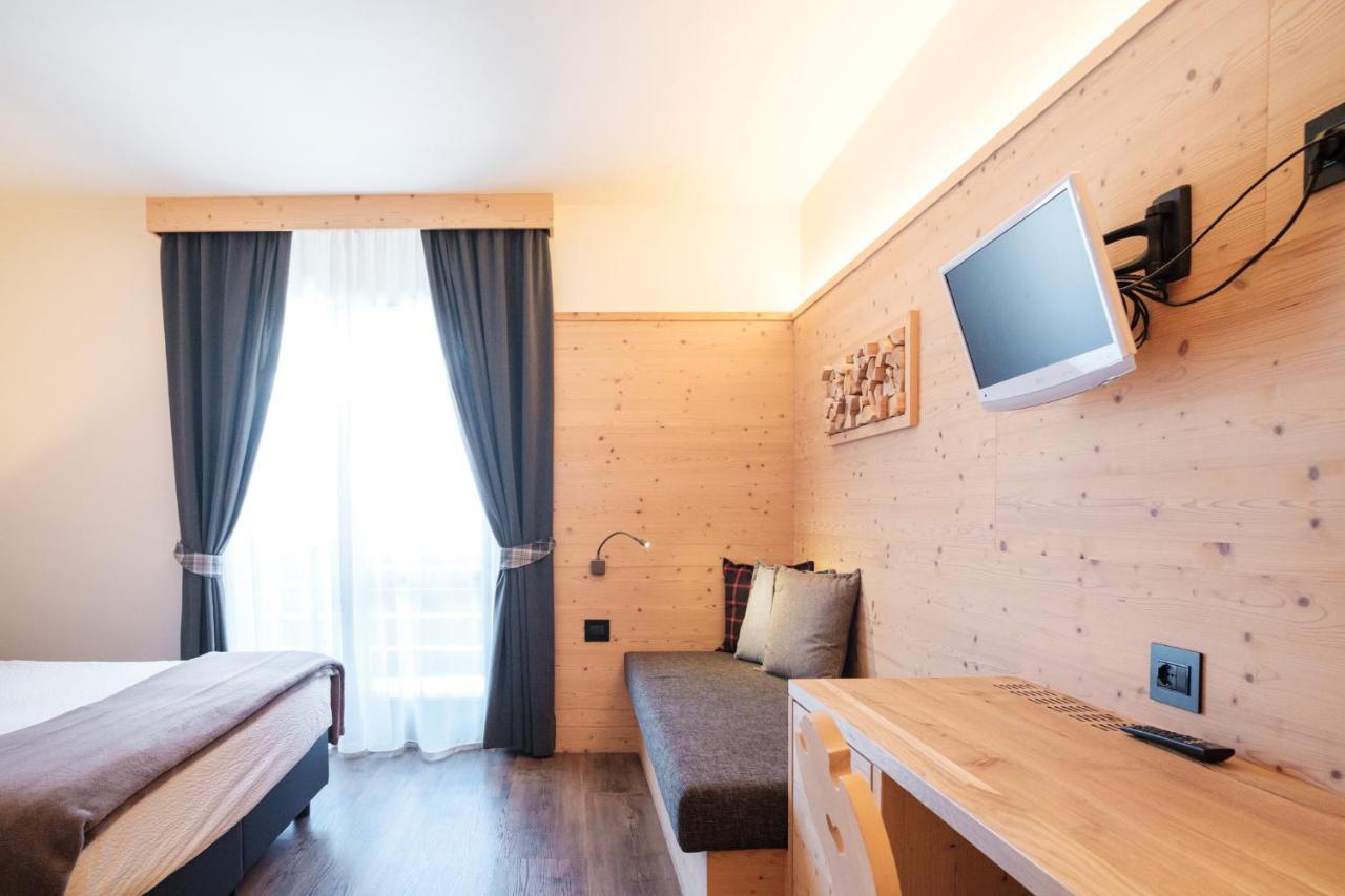 Hotel Piccola Baita Molveno Zewnętrze zdjęcie